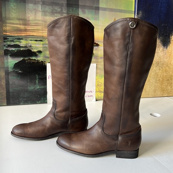 Frye rustic genuine leather pull on size 8.5B riding boots